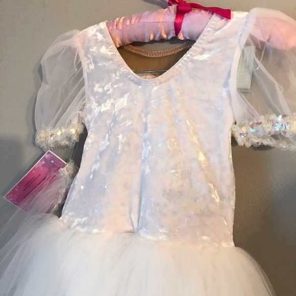 White Junior Bride 👰 Gown - Picture 5 of 8